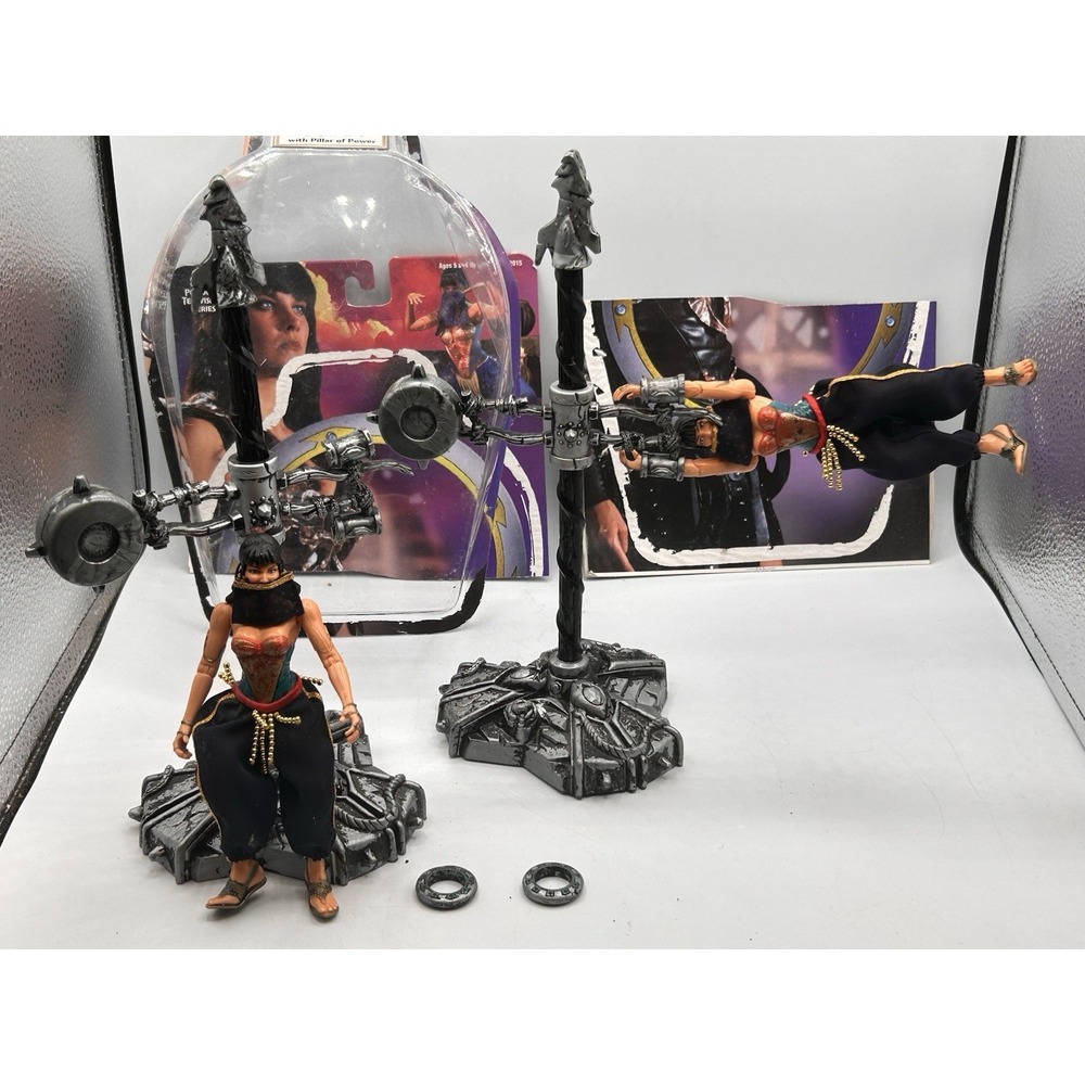 ToyBiz Harem Xena with Pillar of Power Action Figure‎ 1998 Warrior Princess